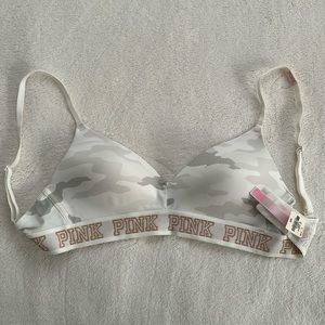 PINK Wear Everywhere Wireless Bra